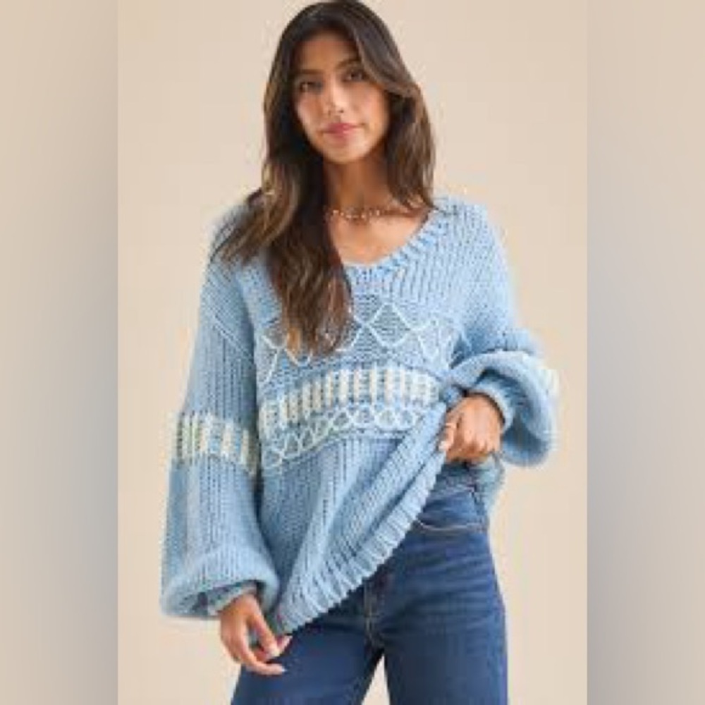 Altar'd State Elsa Chunky Knit Sweater in a light blue shade
Size XL
